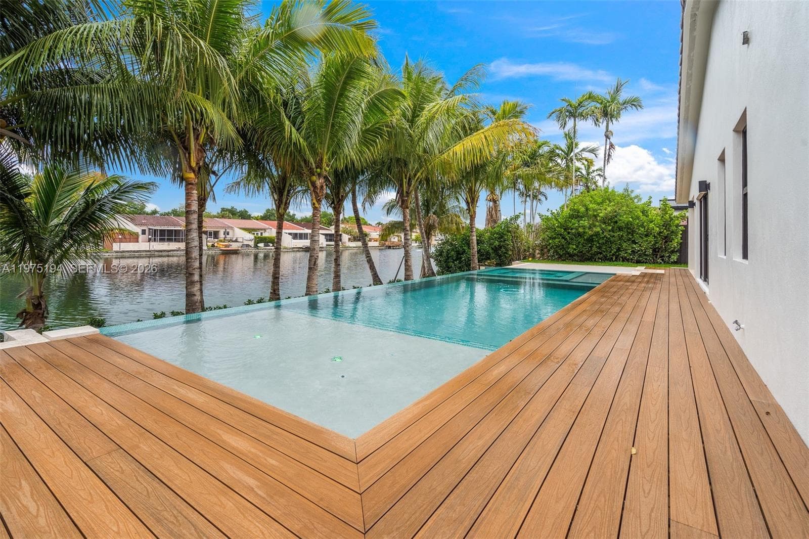 14412 Rosewood Rd, Miami Lakes, FL 33014 — zdjęcie 5