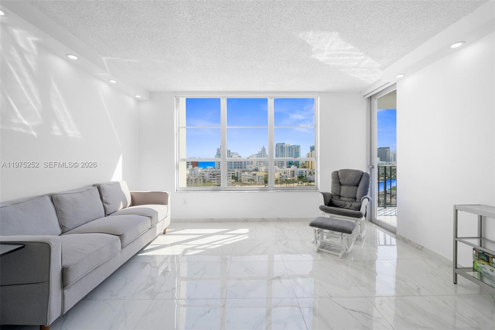 4101 Pine Tree Dr # 919, Miami Beach, FL 33140 — zdjęcie 2