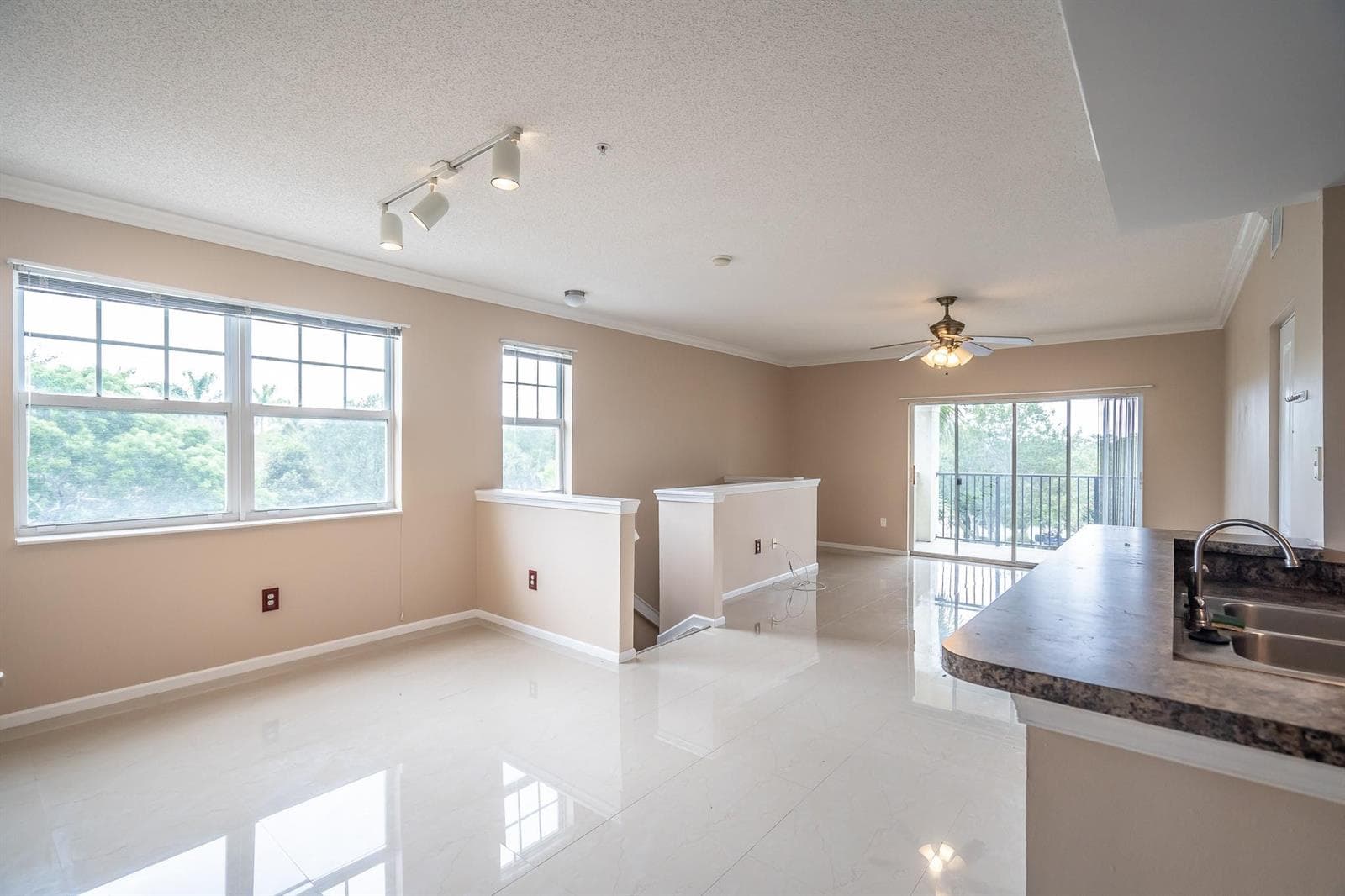 5800 W Sample Road # 308, Coral Springs, FL 33067 — zdjęcie 3