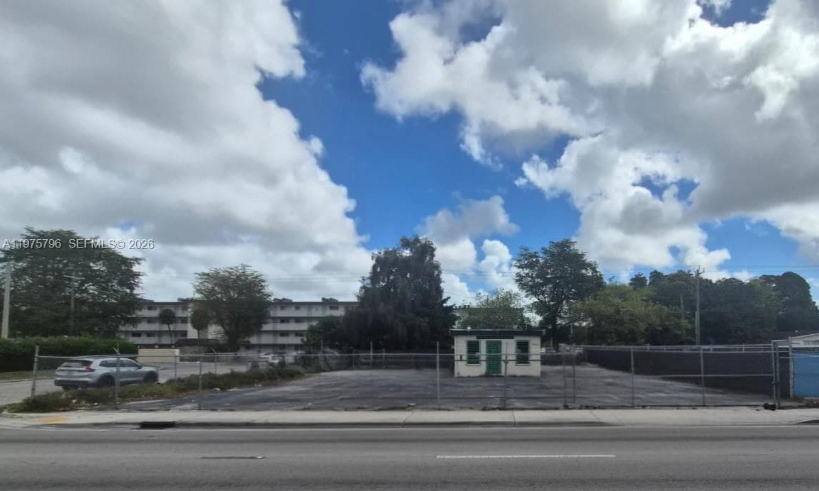 11537 NW 27th Ave, Miami, FL 33167 — zdjęcie 3