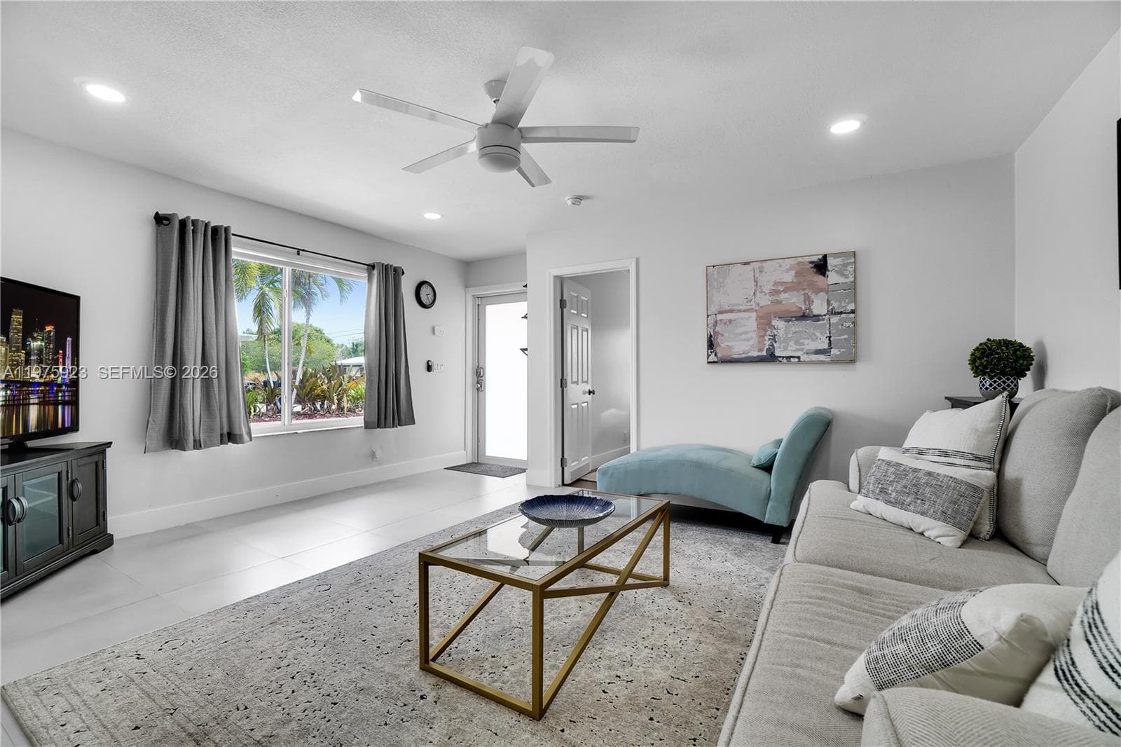 617 NW 30th Ct, Wilton Manors, FL 33311 — zdjęcie 2