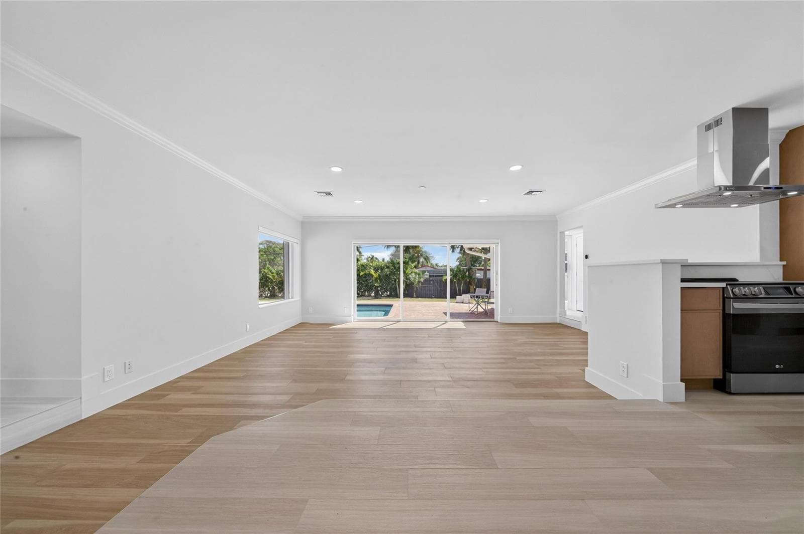 1762 NE 38th Street, Oakland Park, FL 33334 — zdjęcie 3