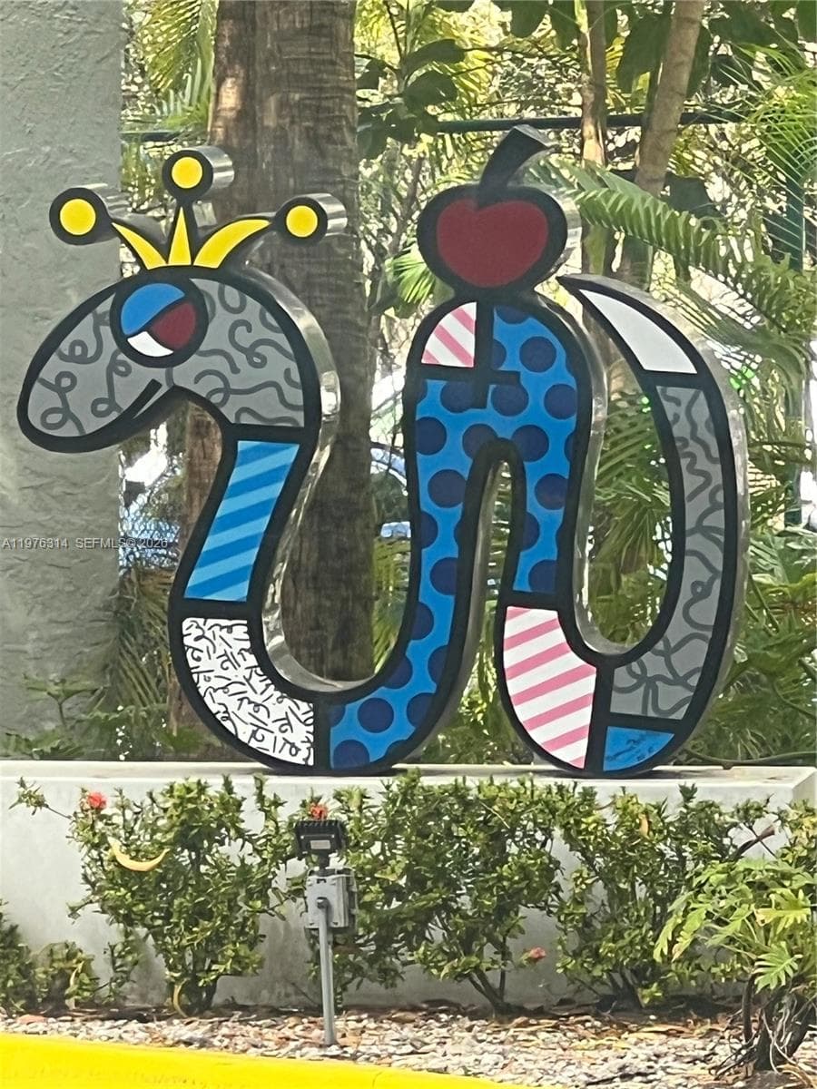 850 N Miami Ave # W-1806, Miami, FL 33136