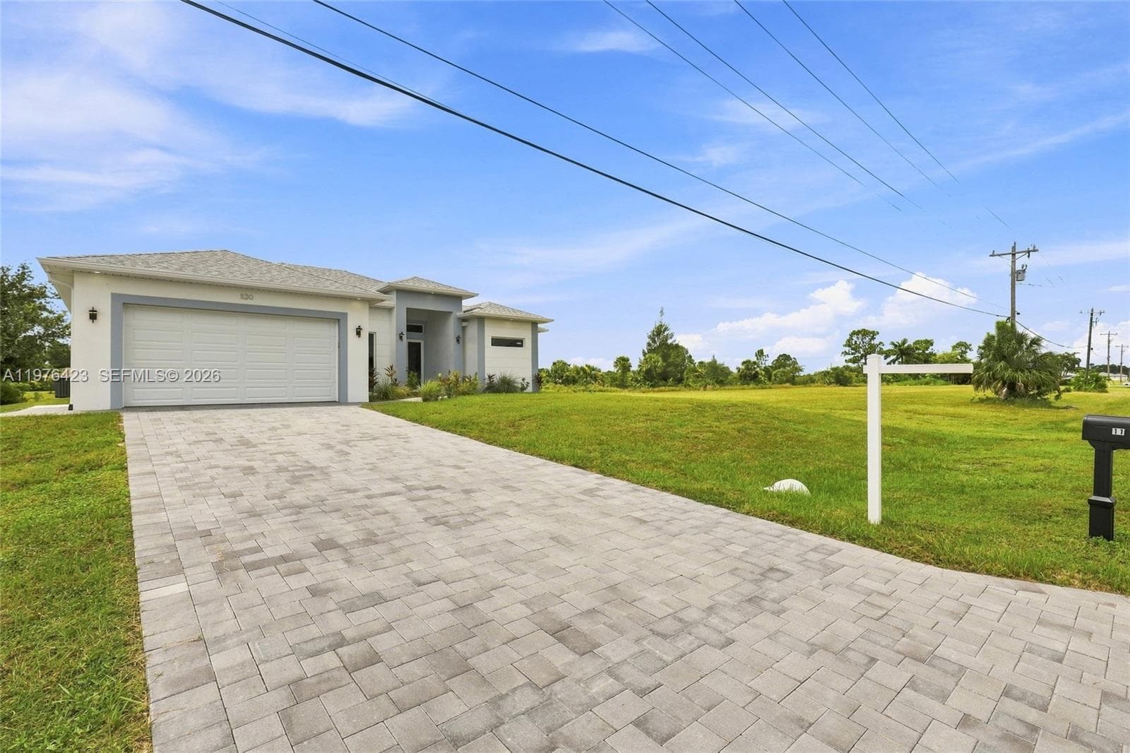 1120 NE 32nd LN, Cape Coral, FL 33990 — zdjęcie 3