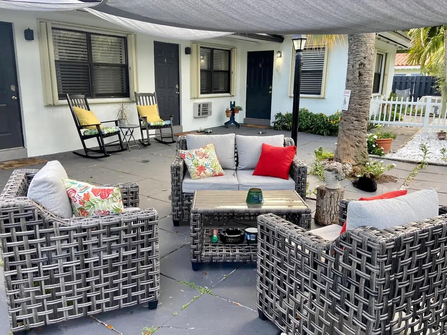 213 Hibiscus Avenue, Pompano Beach, FL 33062 — zdjęcie 3