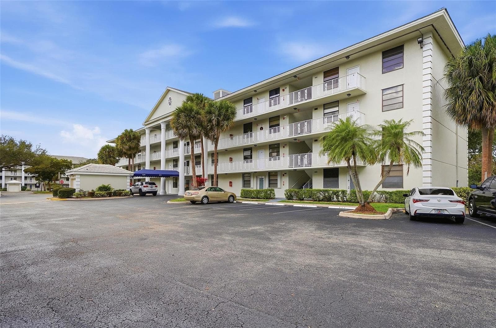 1717 Whitehall Drive # 205, Davie, FL 33324 — zdjęcie 3