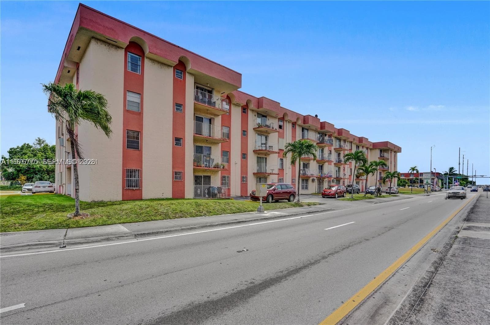 6820 W Flagler St # 207, Miami, FL 33144