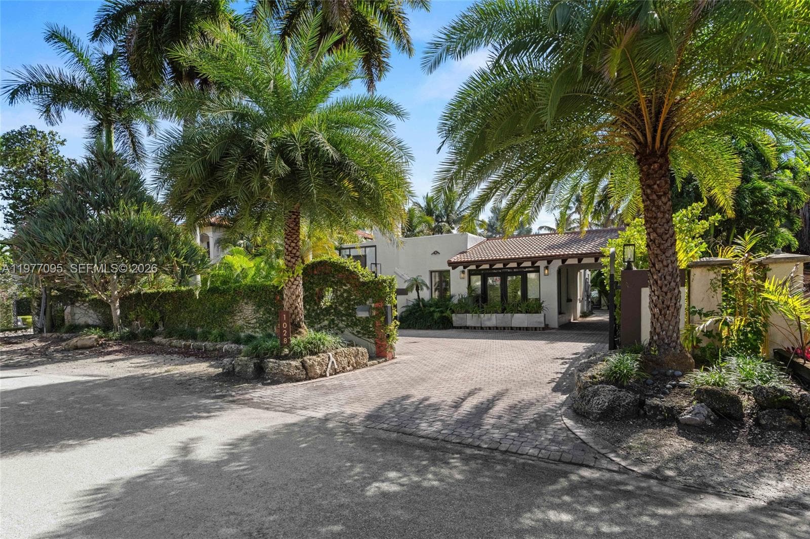 1028 NE 84th St, Miami, FL 33138 — zdjęcie 3