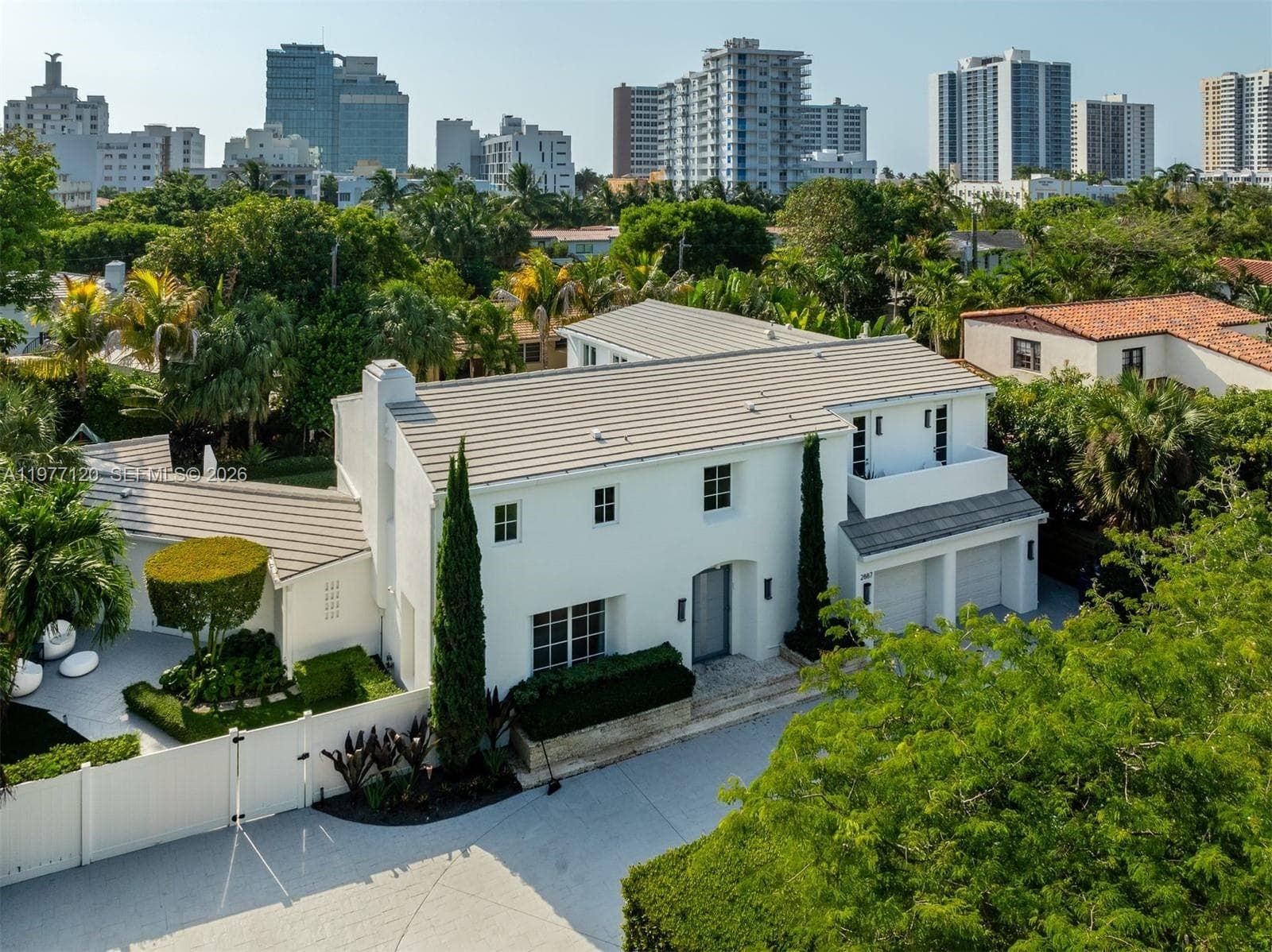 2887 Pine Tree Dr, Miami Beach, FL 33140 — zdjęcie 3