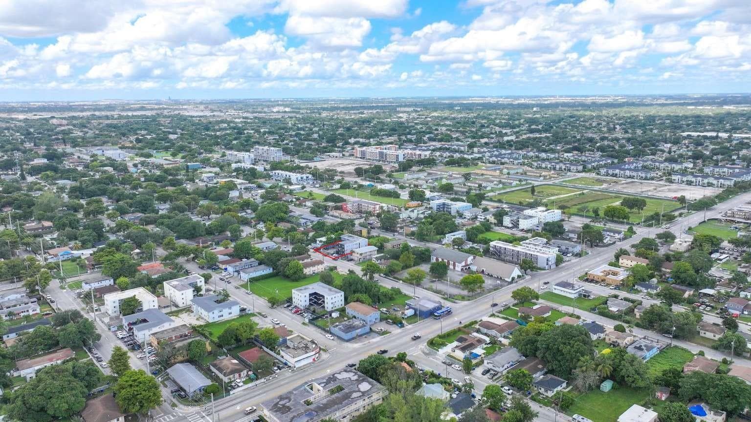 1261 NW 59th Street, Miami, FL 33142 — zdjęcie 3
