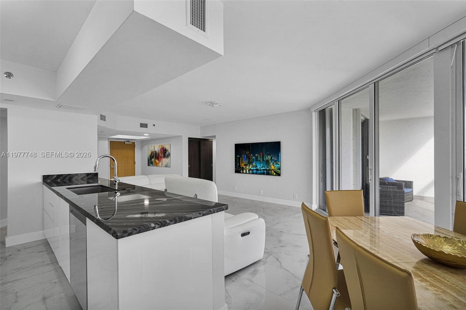 16485 Collins Ave # 738, Sunny Isles Beach, FL 33160 — zdjęcie 5