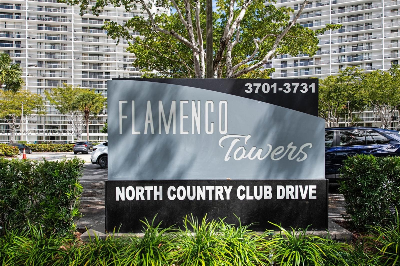 3731 N Country Club Dr # 229, Aventura, FL 33180