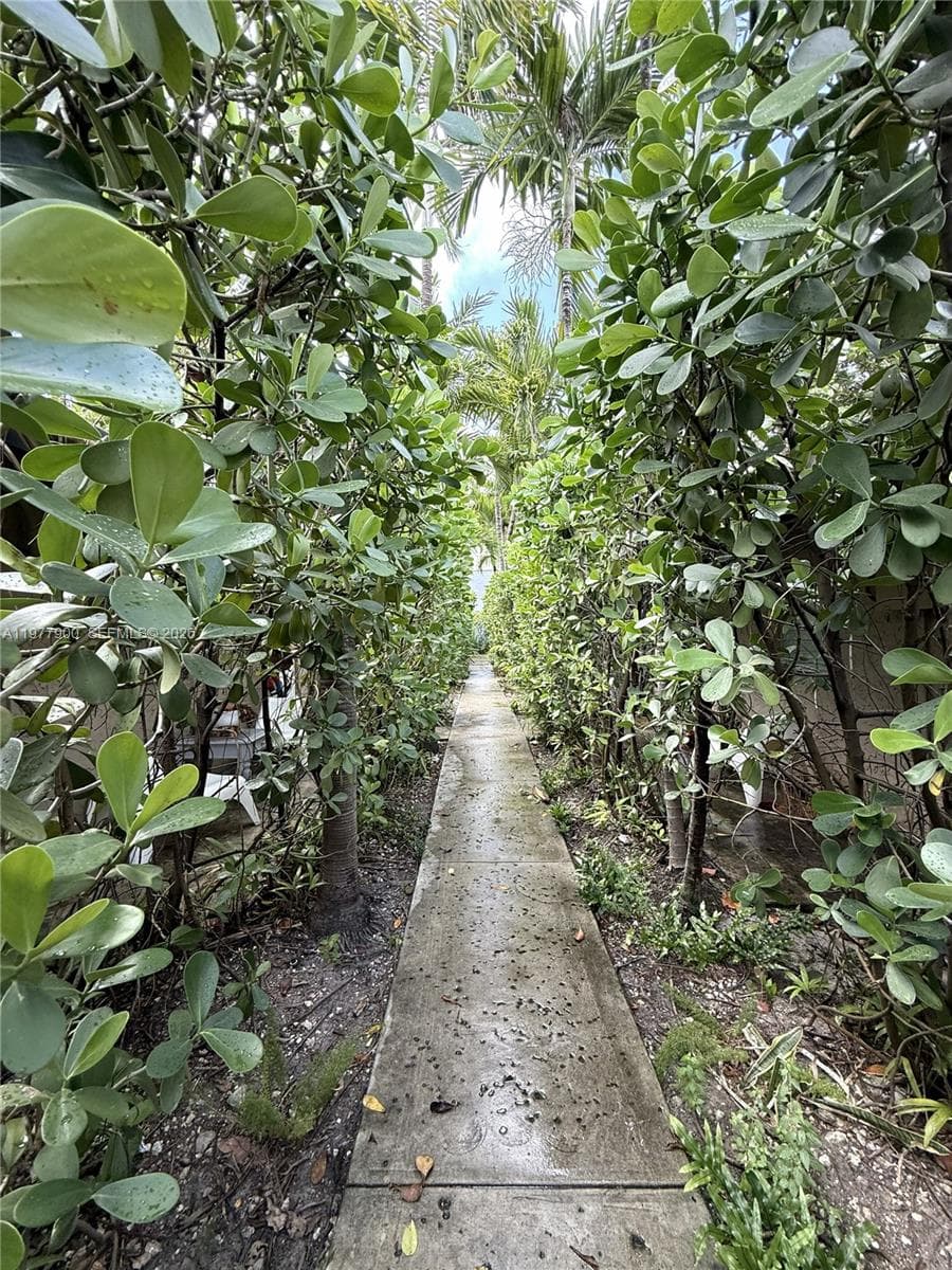 118 NW 24th St, Miami, FL 33127 — zdjęcie 3
