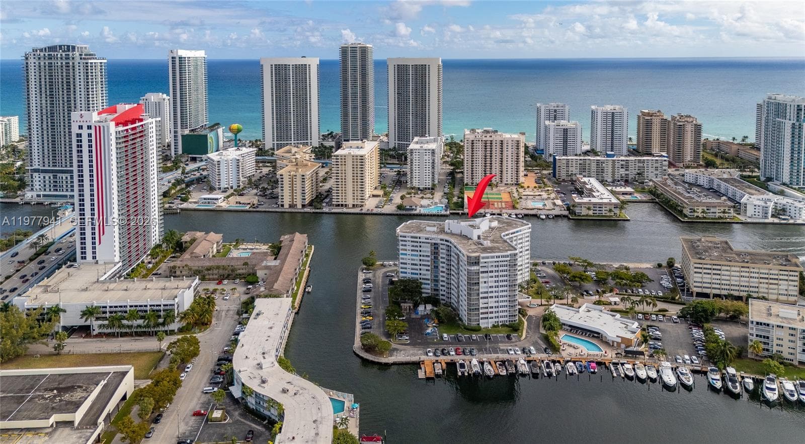 100 Golden Isles Dr # 104, Hallandale Beach, FL 33009 — zdjęcie 5
