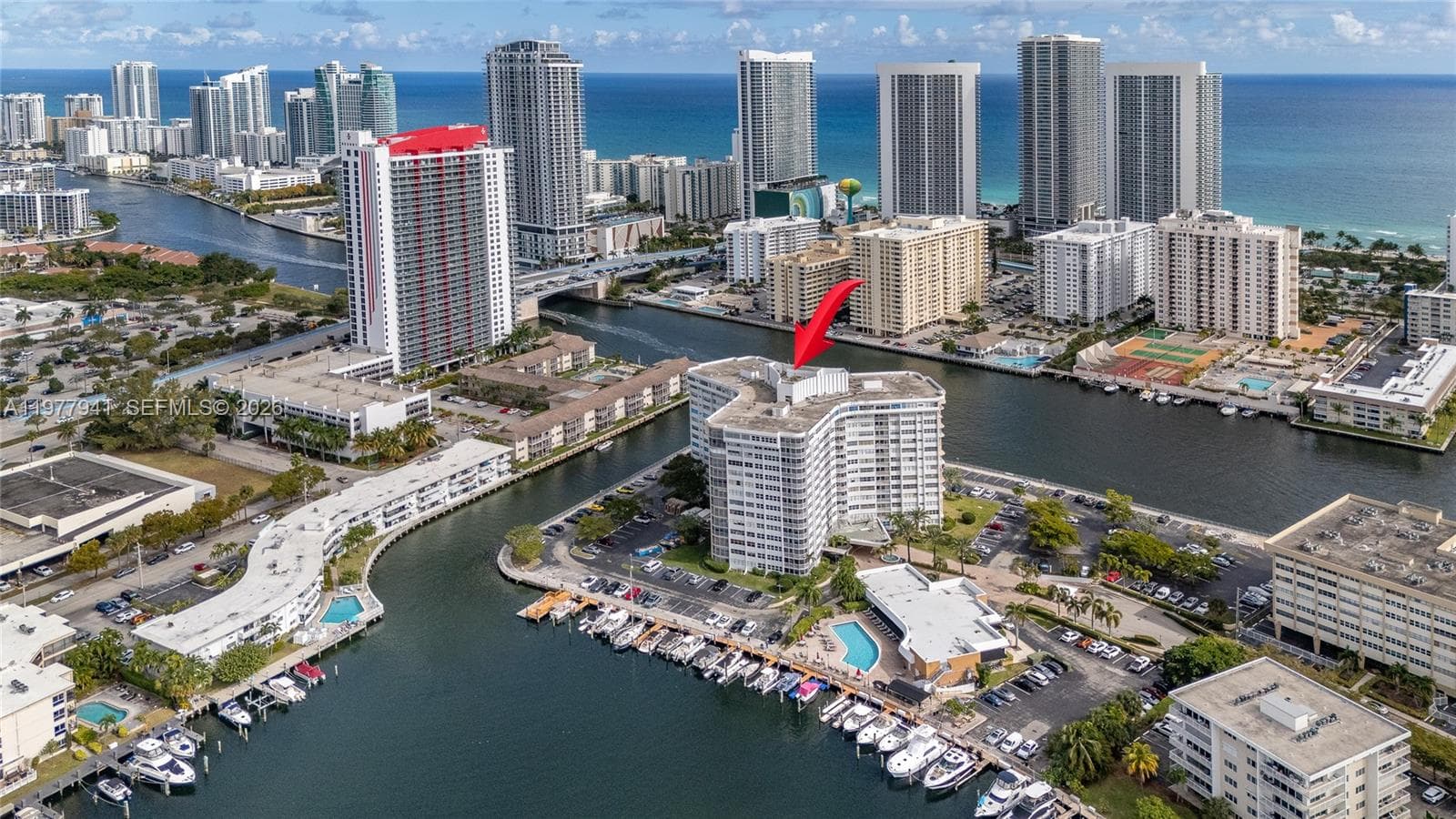 100 Golden Isles Dr # 104, Hallandale Beach, FL 33009 — zdjęcie 4