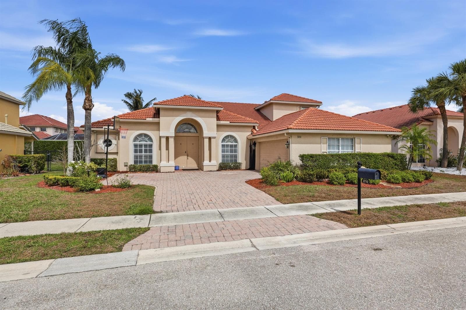 3710 Victoria Road, West Palm Beach, FL 33411 — zdjęcie 2