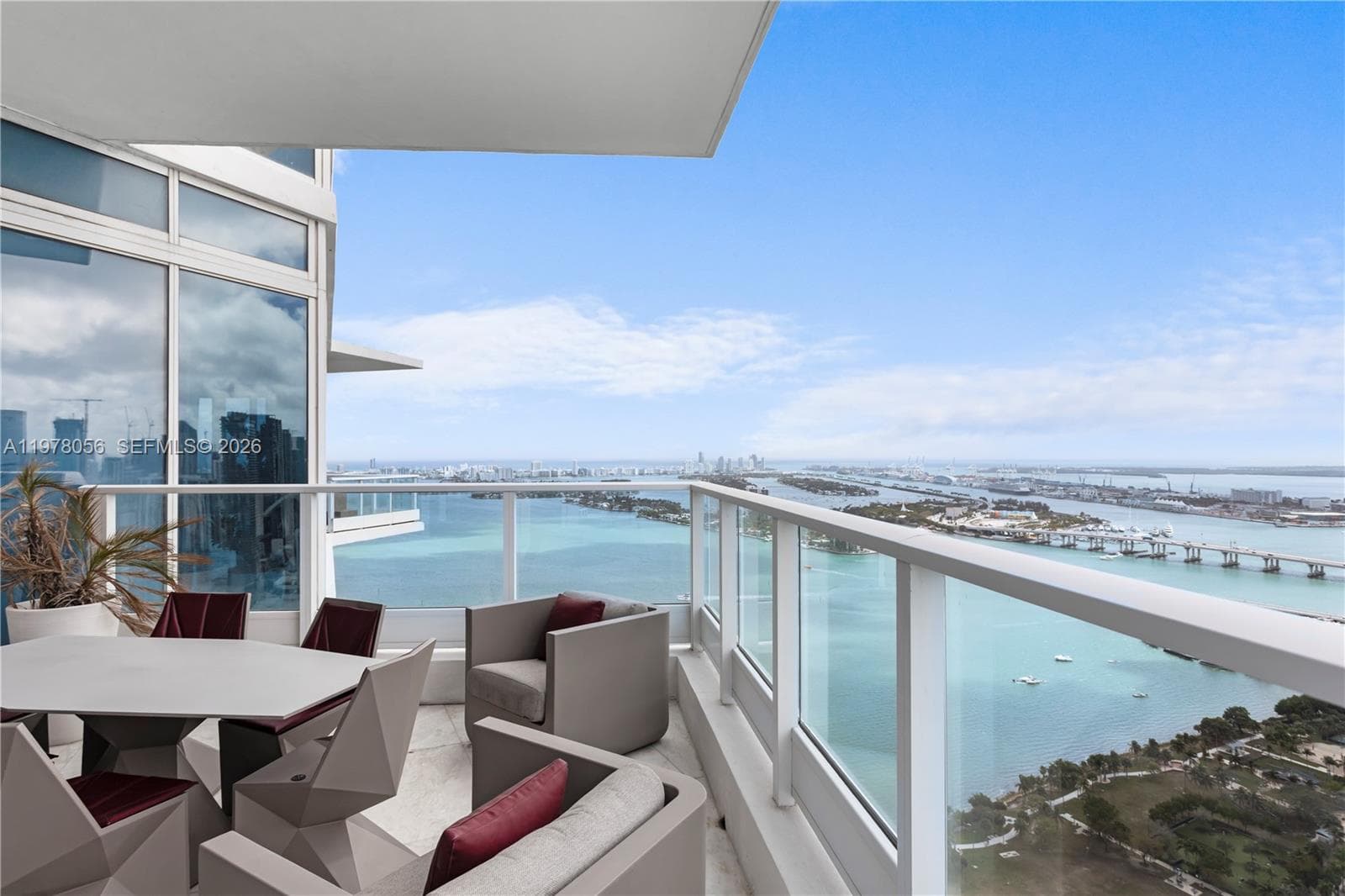 2020 N Bayshore Dr # PH 4702, Miami, FL 33137 — zdjęcie 4