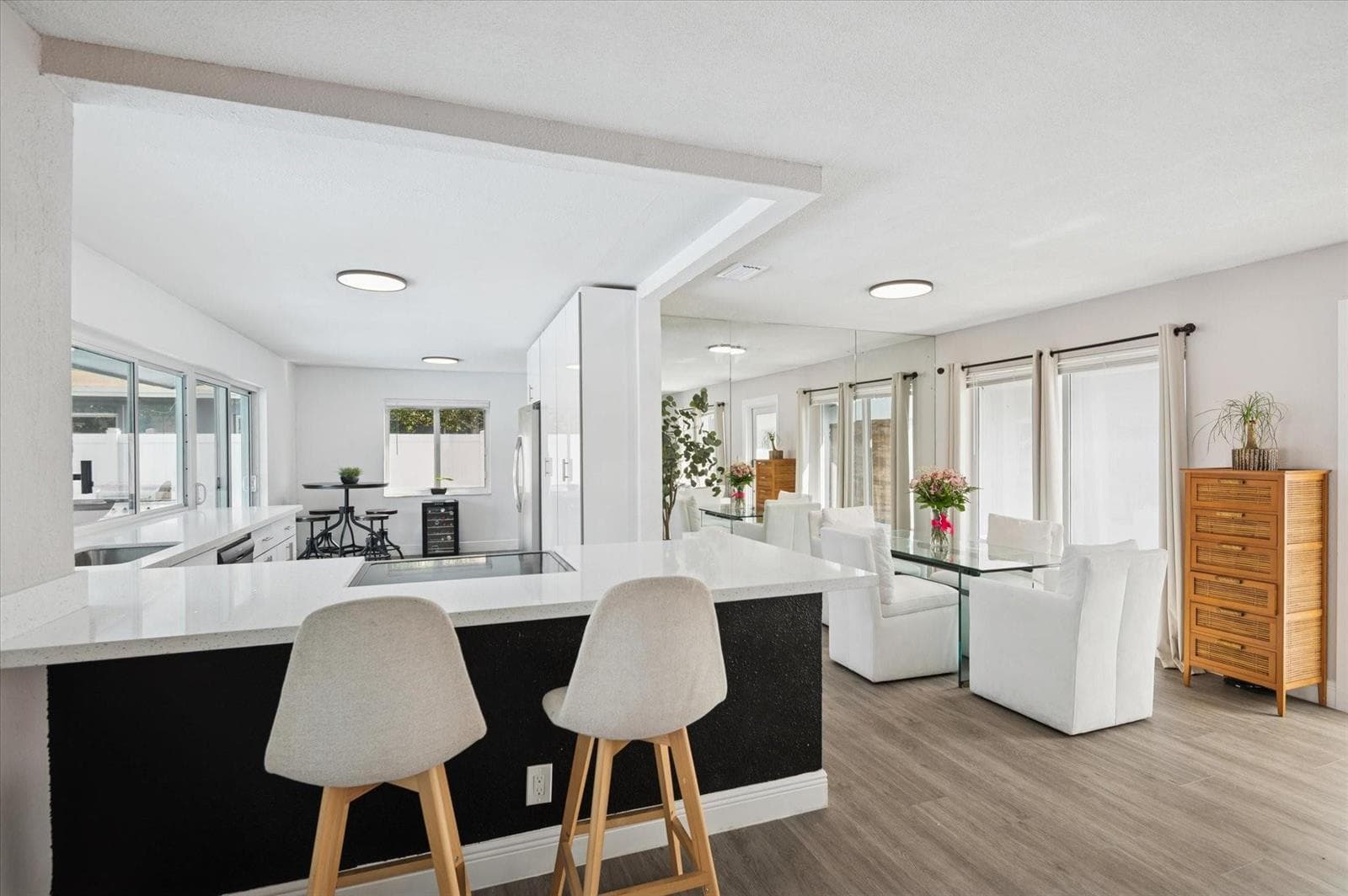 1921 NW 31st Court, Oakland Park, FL 33309 — zdjęcie 3