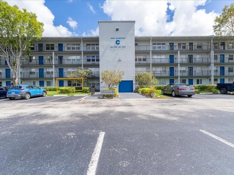 301 SW 135th Ave # 108C, Pembroke Pines, FL 33027