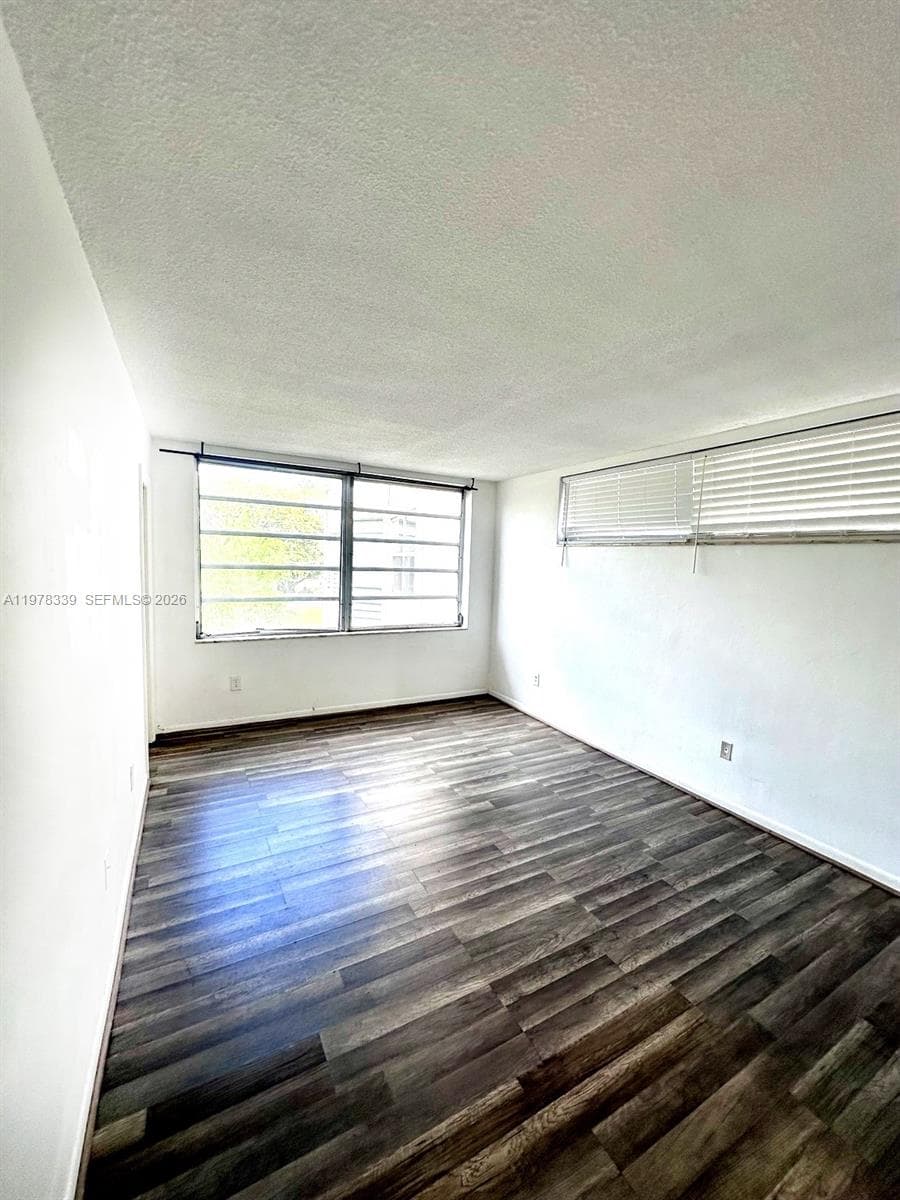 1501 NE 191st St # C312, Miami, FL 33179 — zdjęcie 5