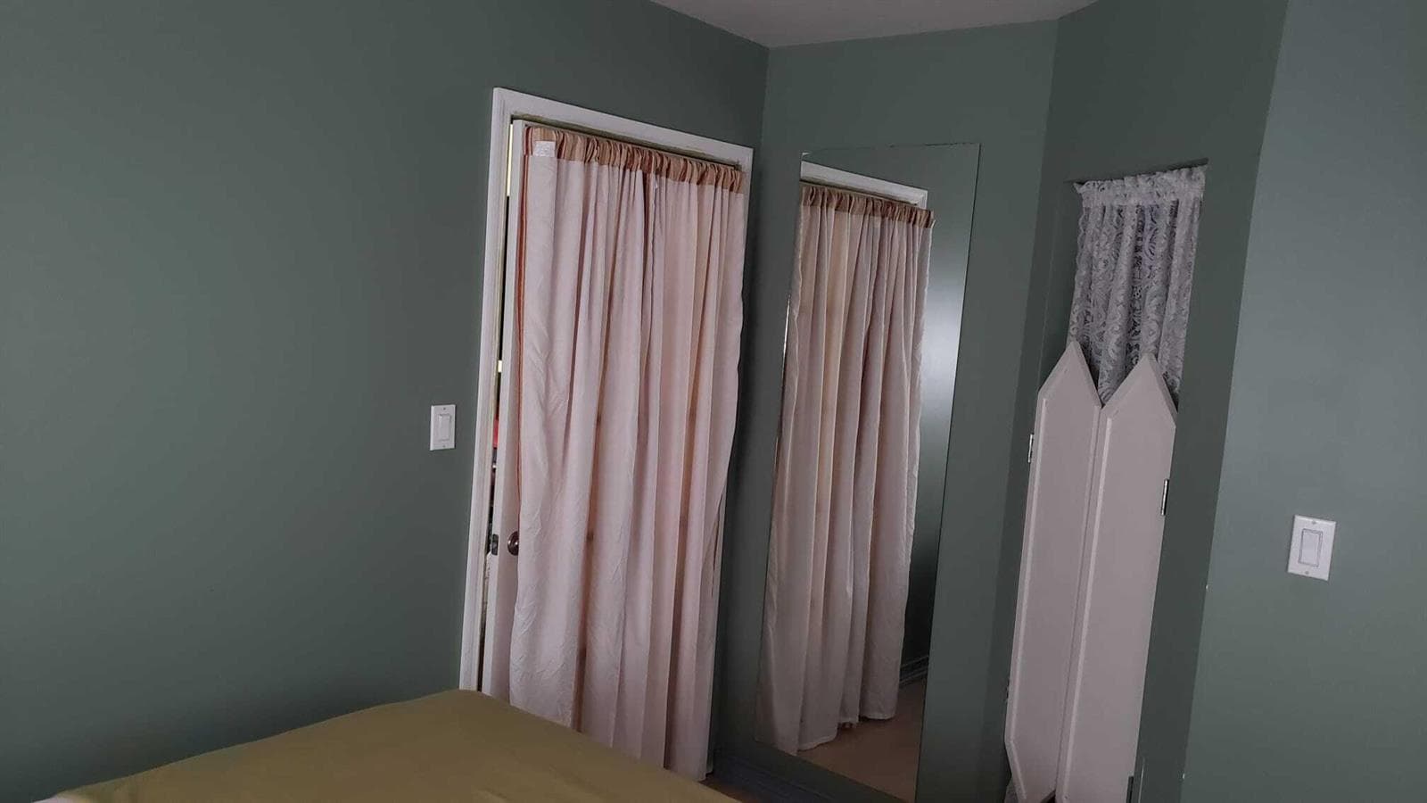 2334 NE 136th Street, North Miami Beach, FL 33181 — zdjęcie 4