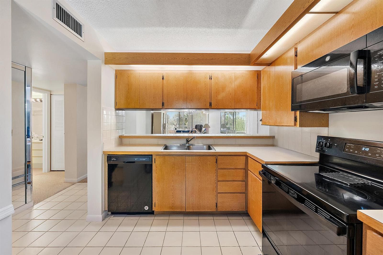 2761 Village Boulevard # 303, West Palm Beach, FL 33409 — zdjęcie 2