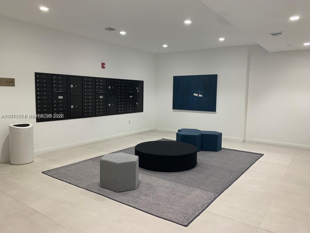 13800 Highland Dr # 403, North Miami Beach, FL 33181 — zdjęcie 3