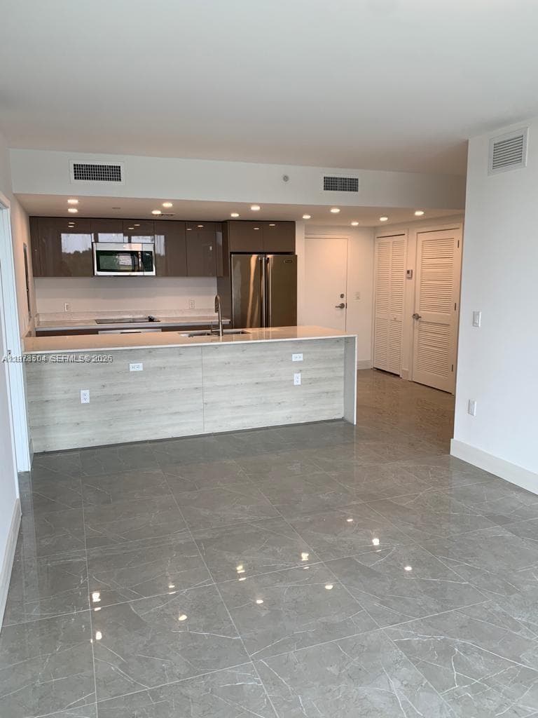 13800 Highland Dr # 403, North Miami Beach, FL 33181 — zdjęcie 4