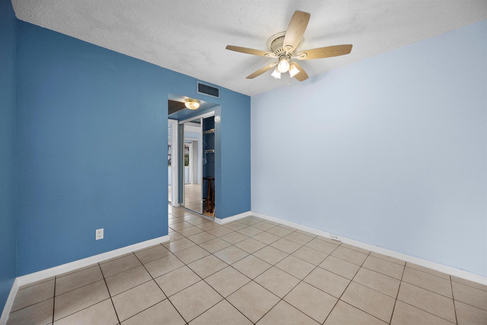 35 Sussex B, West Palm Beach, FL 33417 — zdjęcie 5