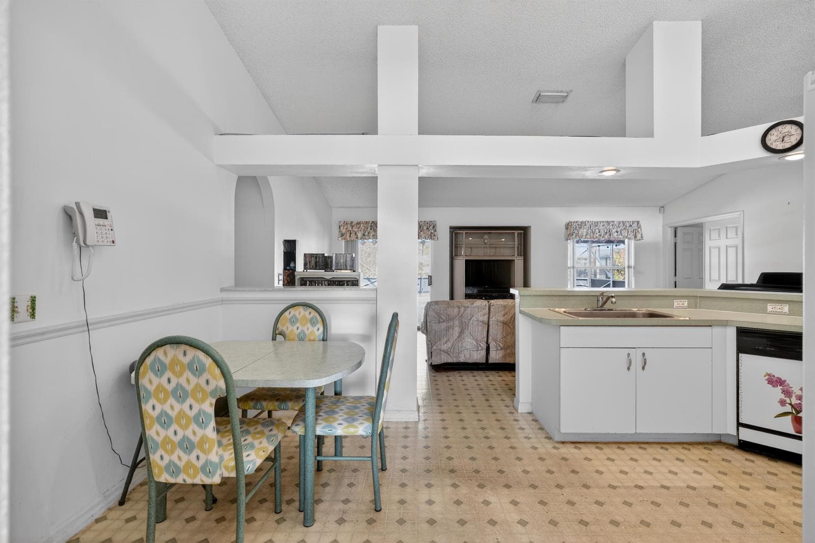 459 SE Nome Drive, Port St. Lucie, FL 34984 — zdjęcie 5