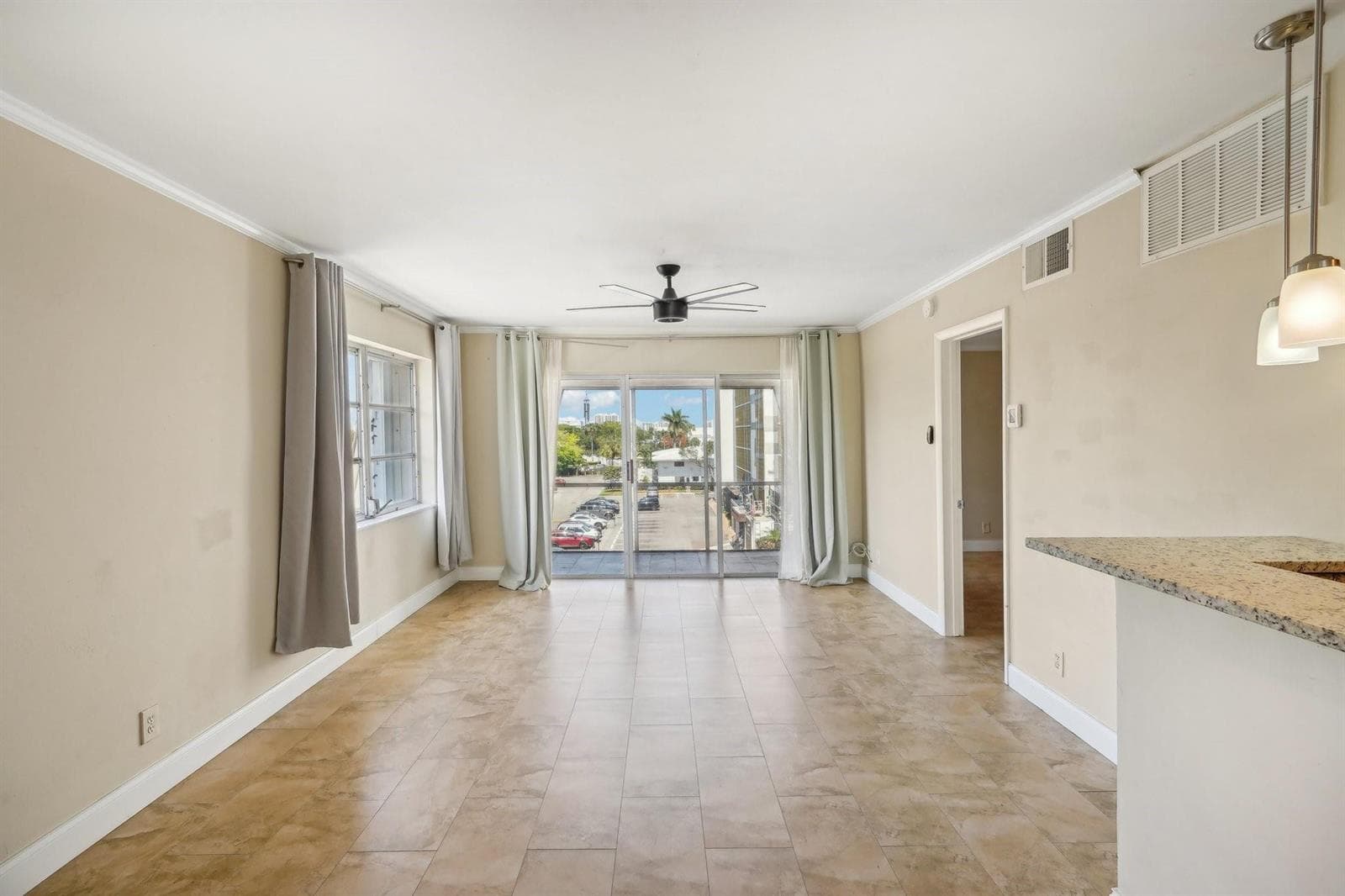 3040 NE 16th Avenue # 402, Oakland Park, FL 33334 — zdjęcie 3
