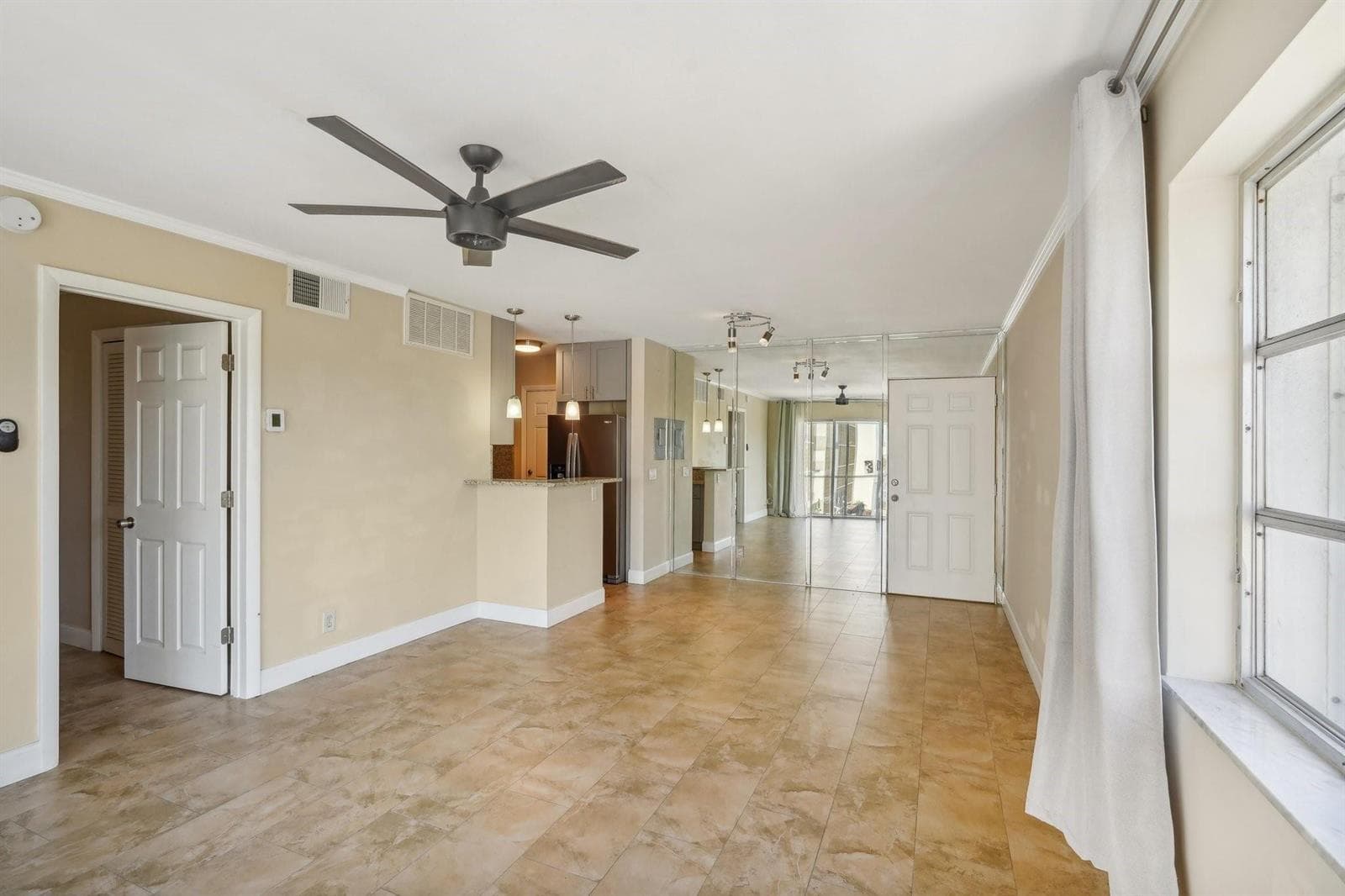 3040 NE 16th Avenue # 402, Oakland Park, FL 33334 — zdjęcie 5