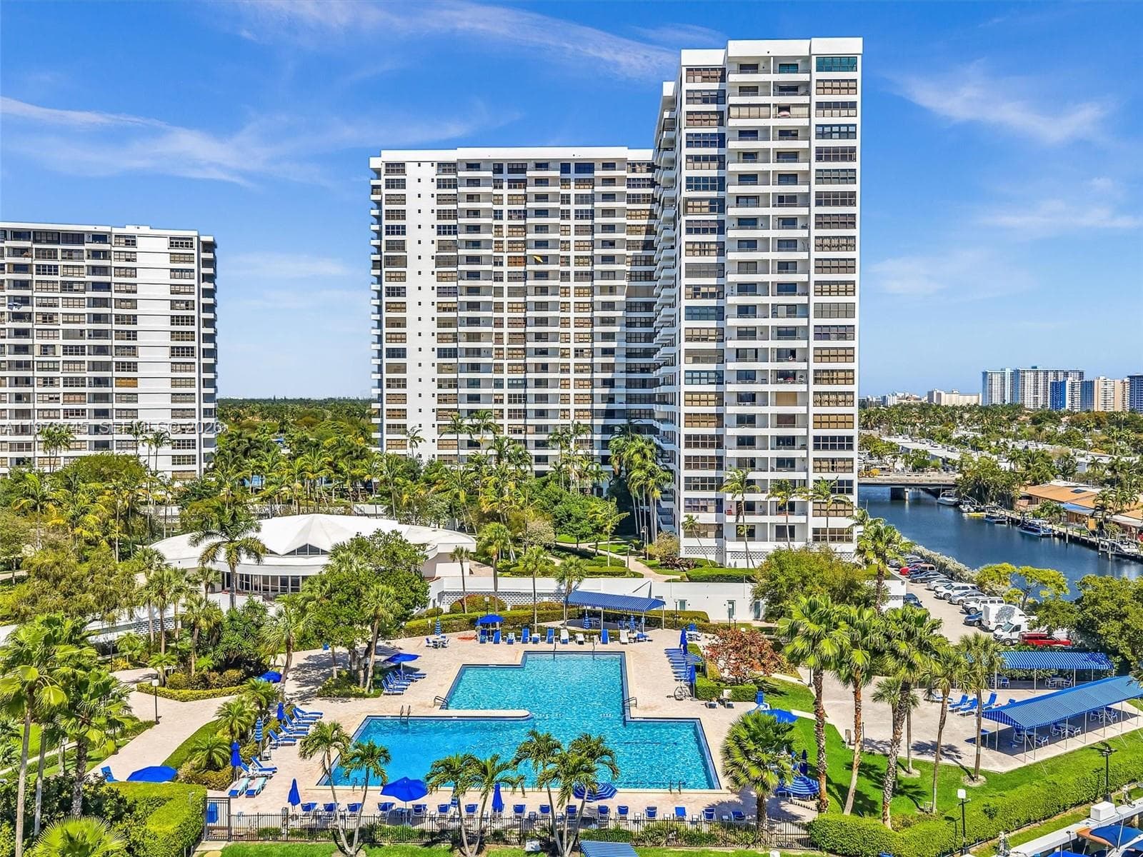 2500 Parkview Dr # 1108, Hallandale Beach, FL 33009