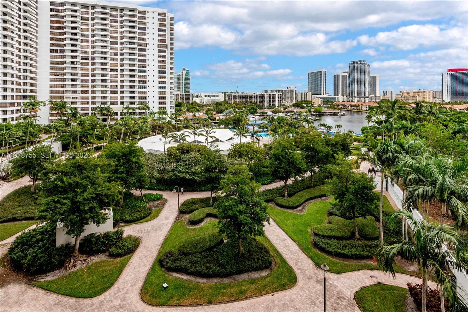 600 Three Islands Blvd # 612, Hallandale Beach, FL 33009 — zdjęcie 5