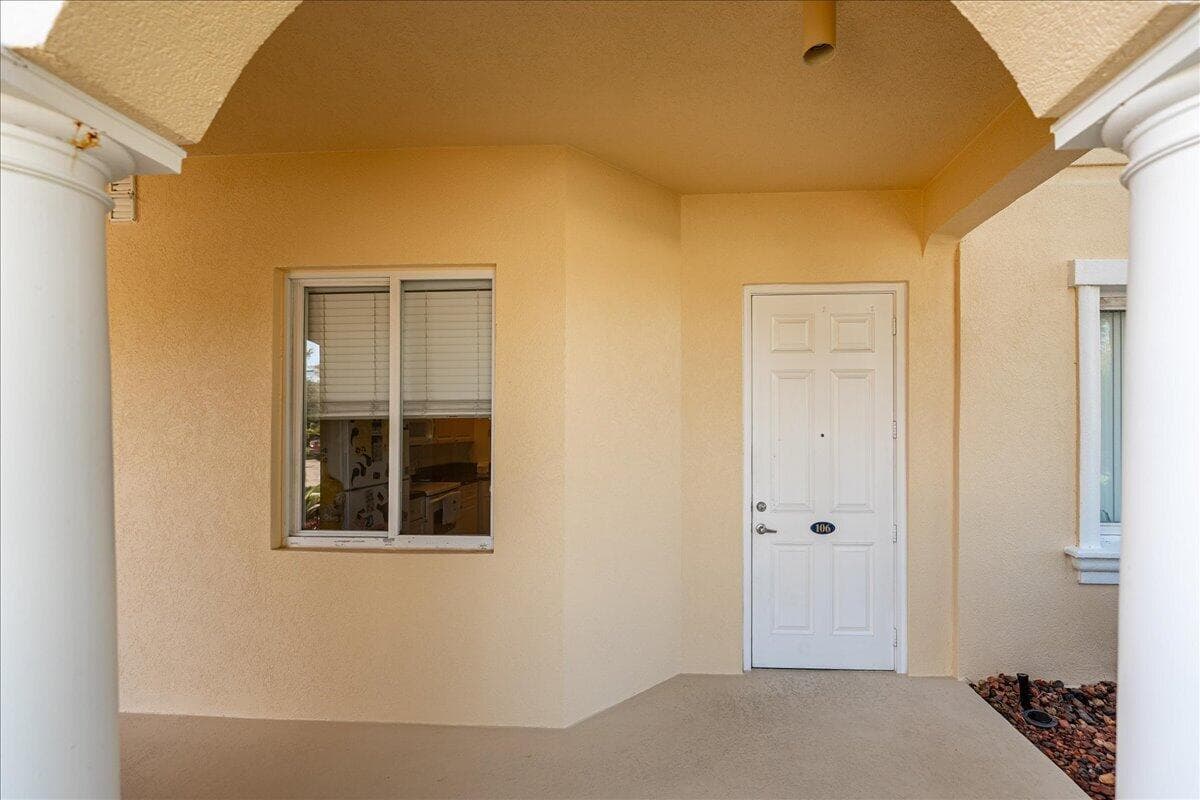 36 Harbour Isle Drive W # 106, Fort Pierce, FL 34949 — zdjęcie 2