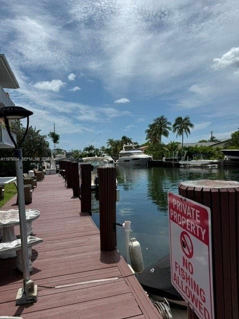 2430 NE 135th St # 102, North Miami, FL 33181 — zdjęcie 2