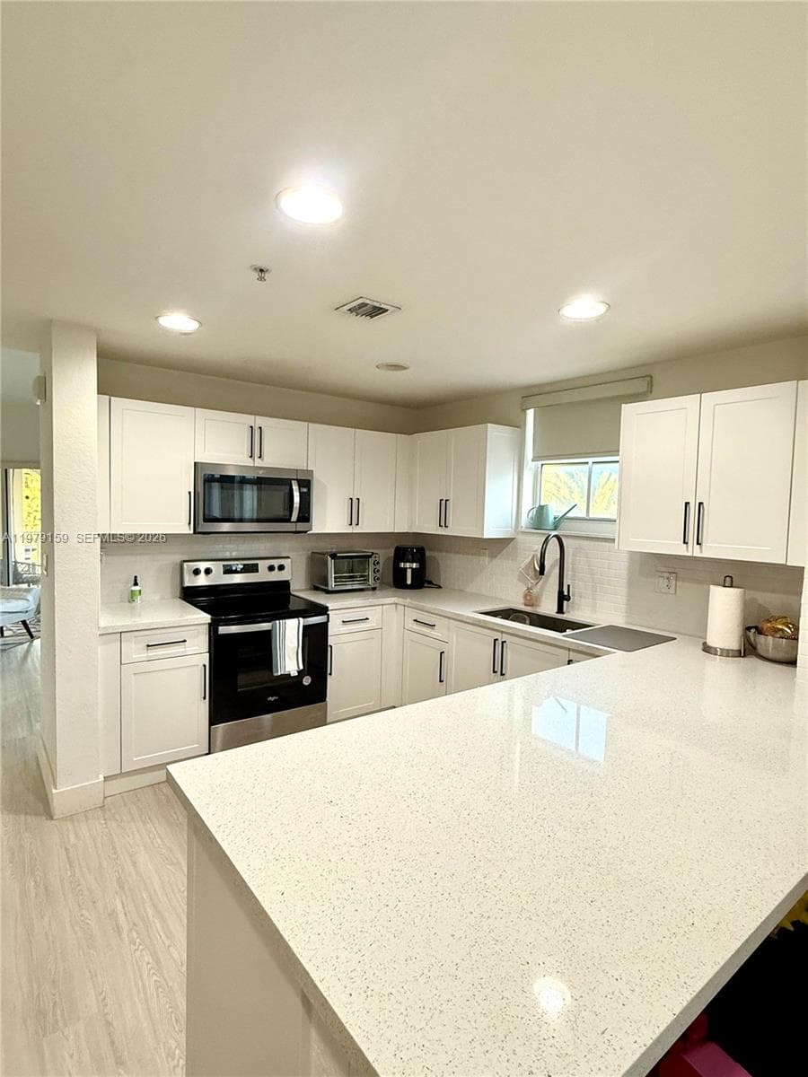 8999 NW 107th Ct # 216-1, Doral, FL 33178 — zdjęcie 2