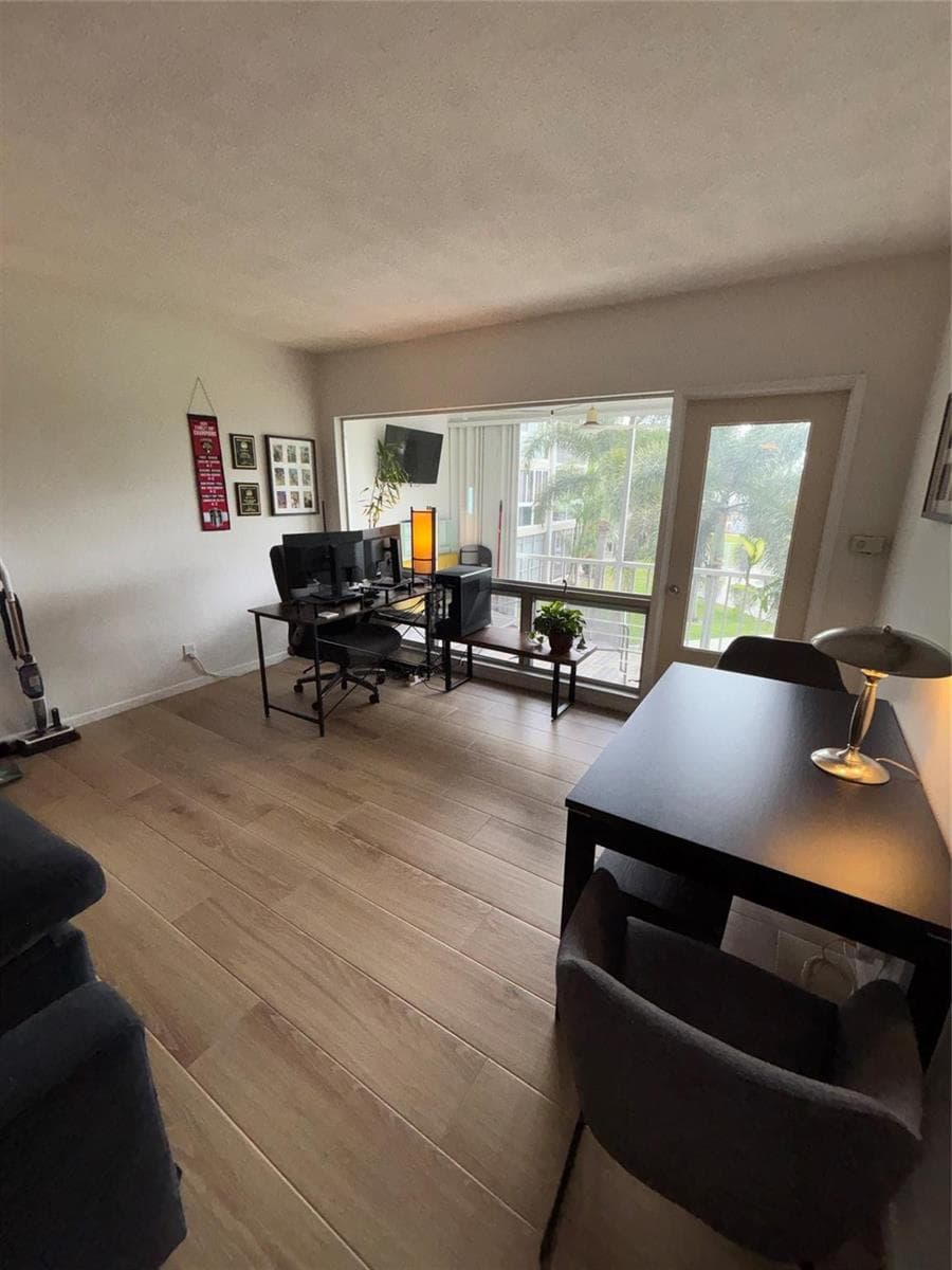 900 SW 12th Street # 202, Fort Lauderdale, FL 33315 — zdjęcie 4