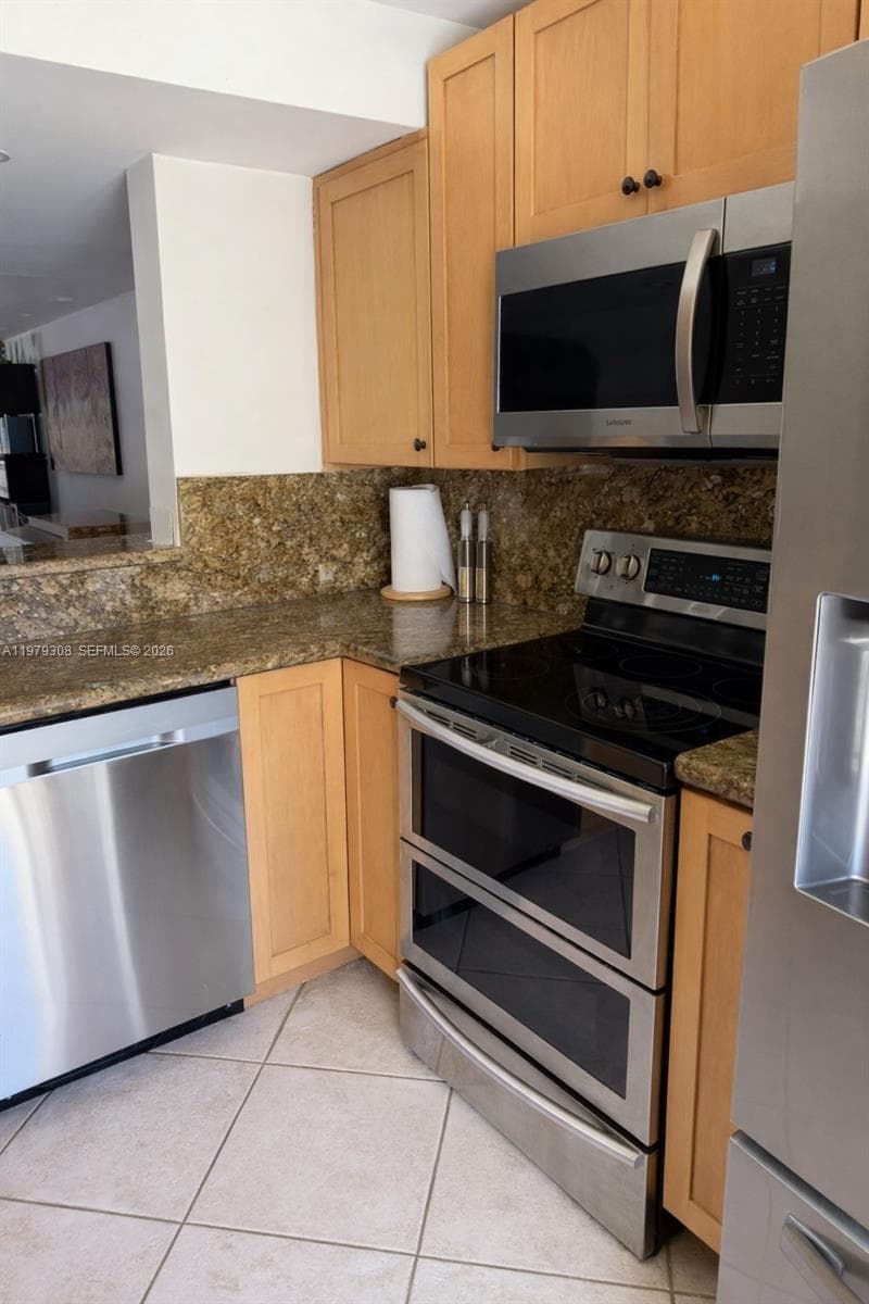 2661 NE 164th St # 40, North Miami Beach, FL 33160 — zdjęcie 5