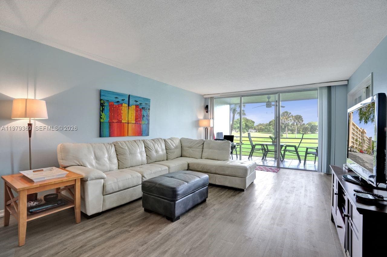 2651 S Course Dr # 203, Pompano Beach, FL 33069 — zdjęcie 2