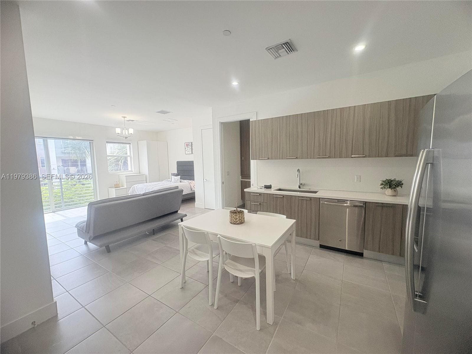 1045 NE 18th Ave # 304, Fort Lauderdale, FL 33304 — zdjęcie 2