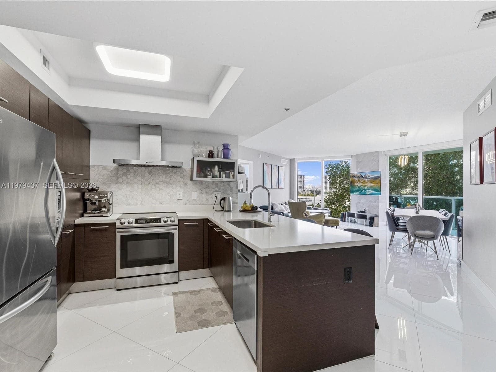 200 Sunny Isles Blvd # 2-702, Sunny Isles Beach, FL 33160 — zdjęcie 4