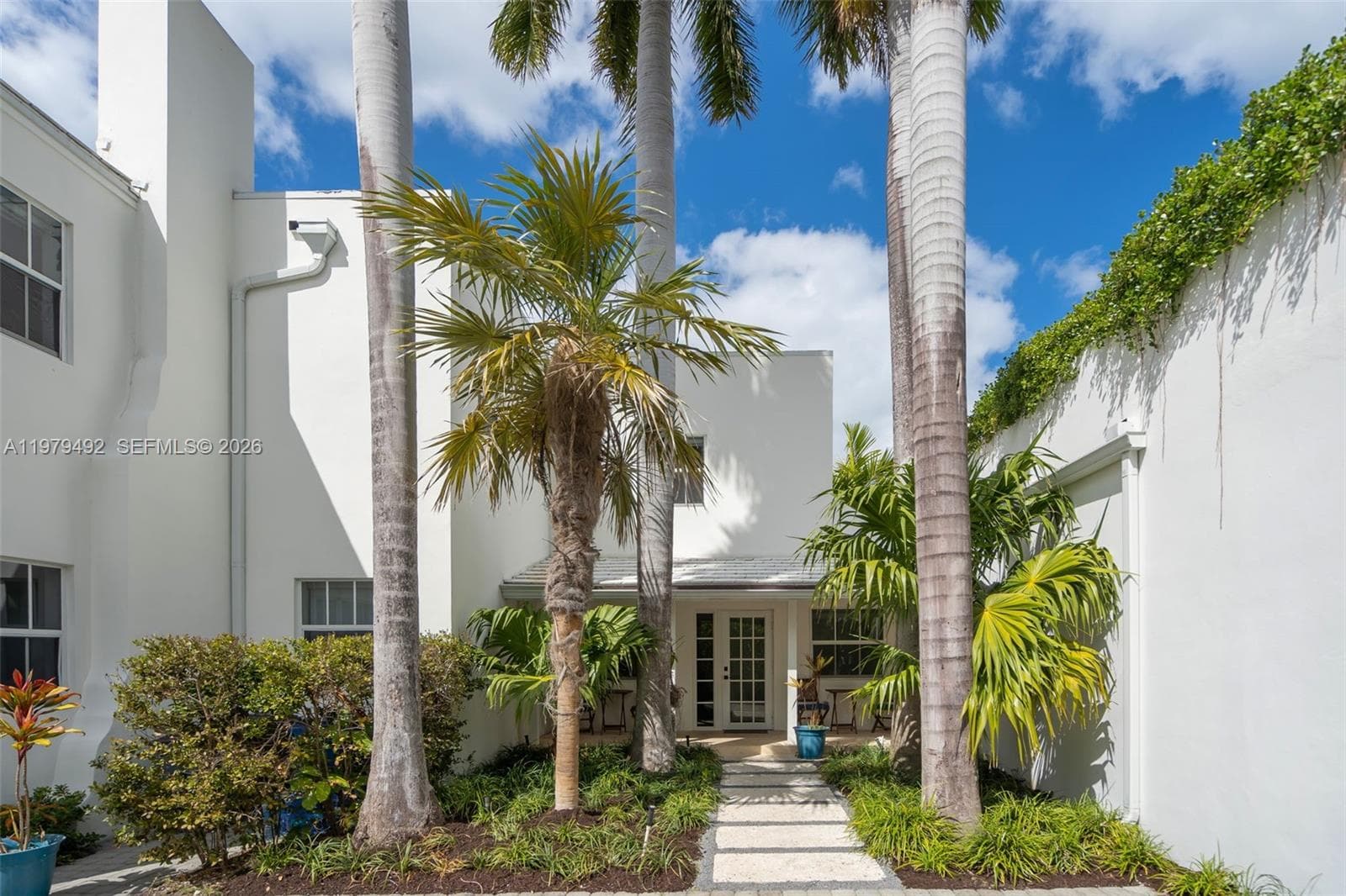 707 W 54th St, Miami Beach, FL 33140 — zdjęcie 2