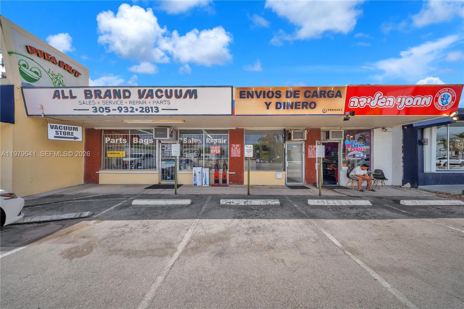 18480 W Dixie Hwy, North Miami Beach, FL 33160