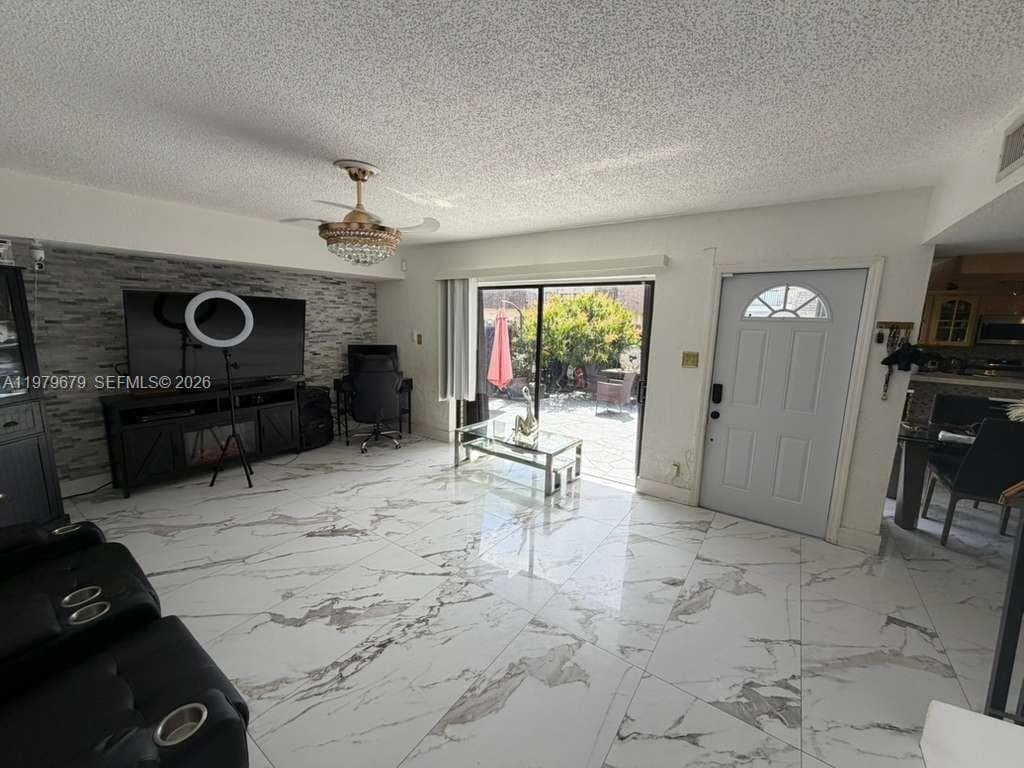 8209 SW 23rd Ct # 17C, North Lauderdale, FL 33068 — zdjęcie 5
