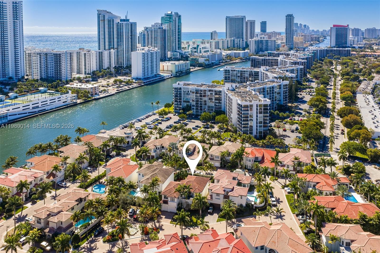 822 Meridian Ln, Hollywood, FL 33019 — zdjęcie 2