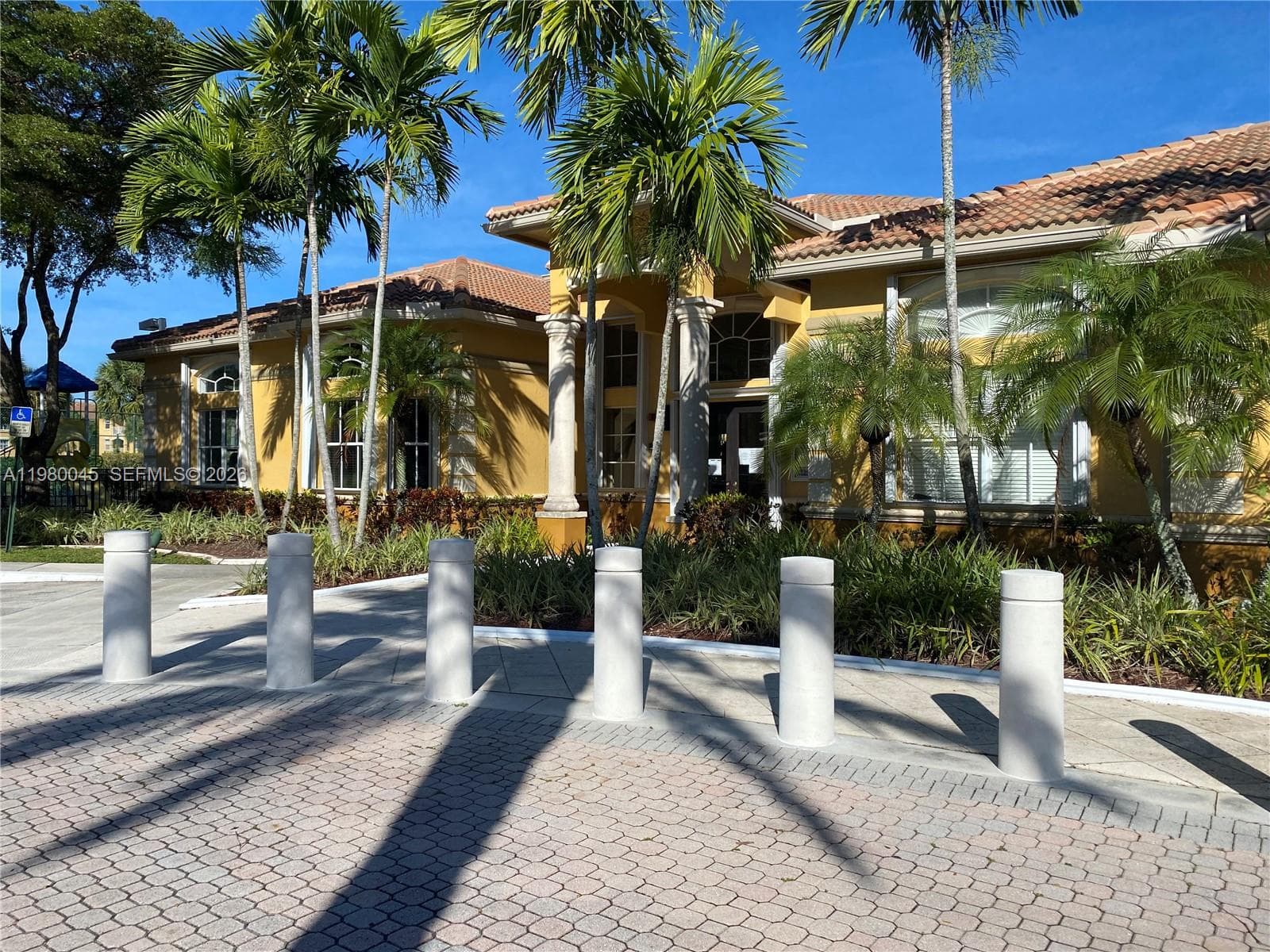 9645 NW 1ST CT # 1-302, Pembroke Pines, FL 33024 — zdjęcie 4