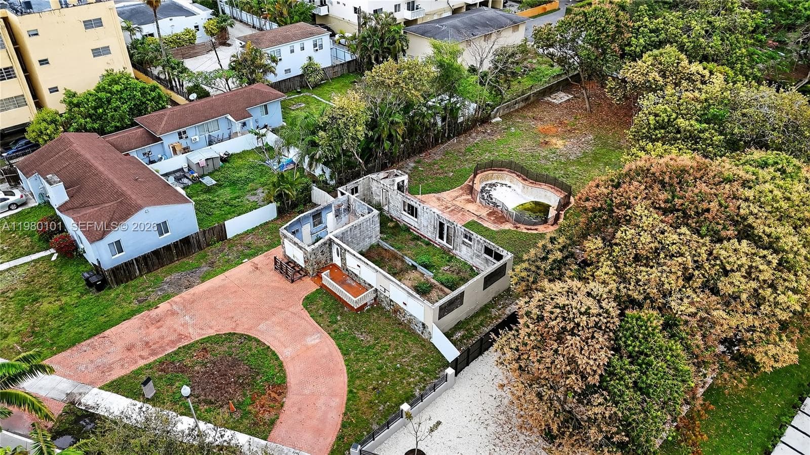 12395 Griffing Blvd, North Miami, FL 33161 — zdjęcie 2