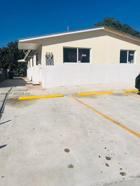 752 NW 3rd Ct, Hallandale Beach, FL 33009 — zdjęcie 2