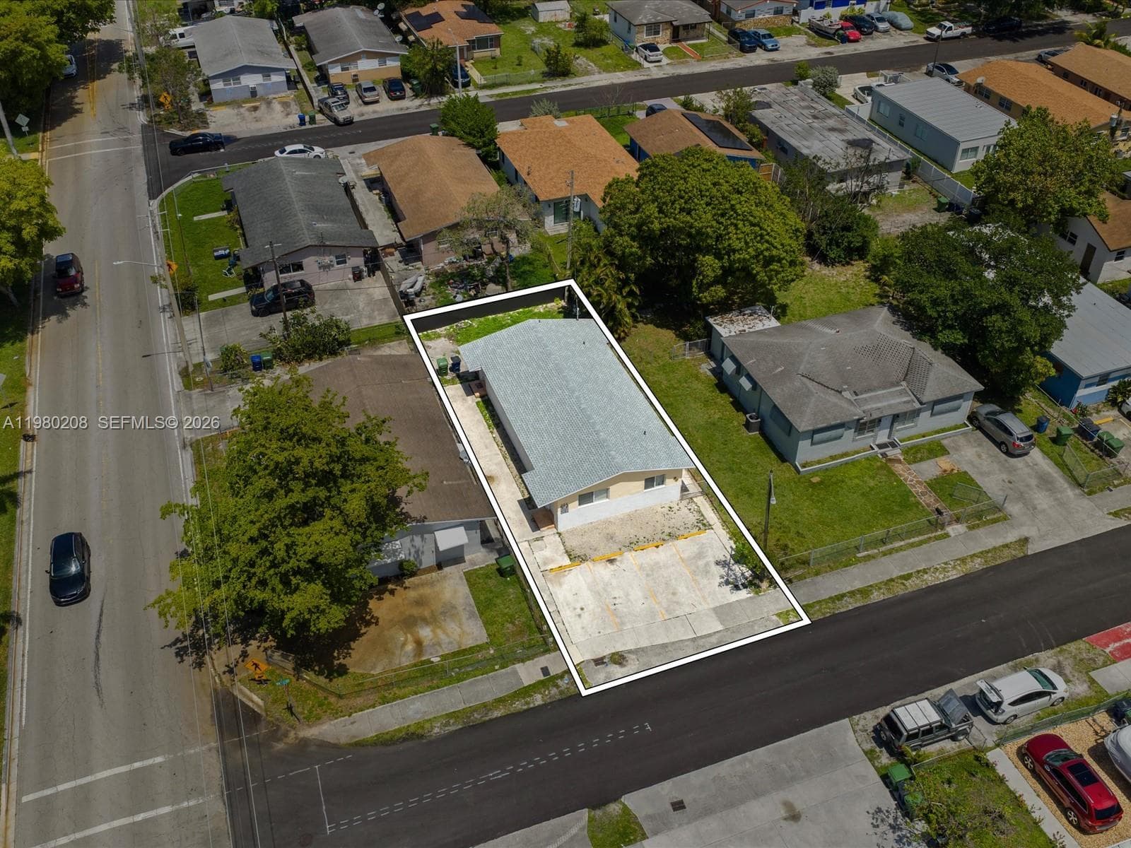 752 NW 3rd Ct, Hallandale Beach, FL 33009 — zdjęcie 3